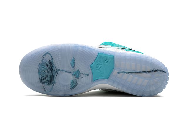 April Skateboards x Nike SB Dunk Low Turbo Green Keesef