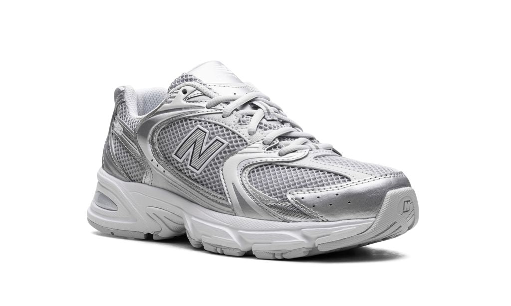 New Balance 530 Moonbeam Silver Metallic ASICS Gel-NYC Oatmeal Obsidian Grey Keesef