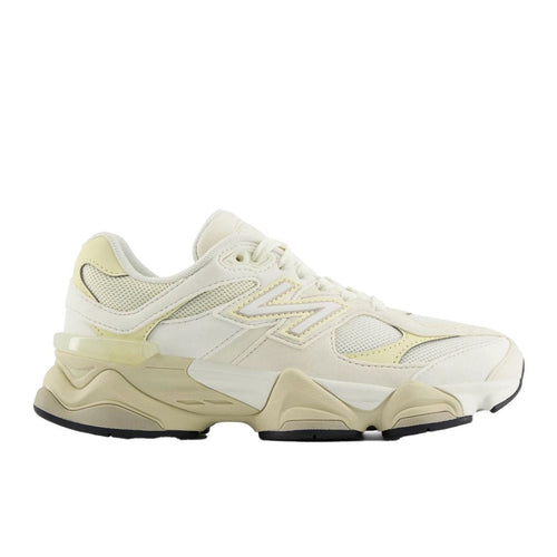 New Balance 9060 GS Sea Salt Linen New Balance 9060 Quartz Grey Keesef