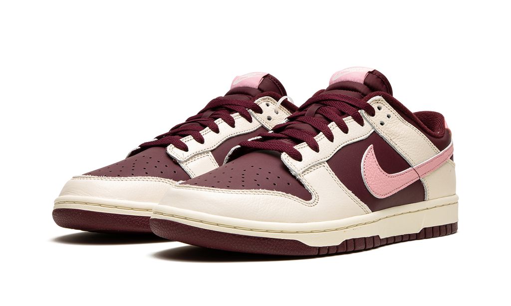 Nike Dunk Low Valentine’s Day Nike Dunk Low Valentine’s Day Keesef