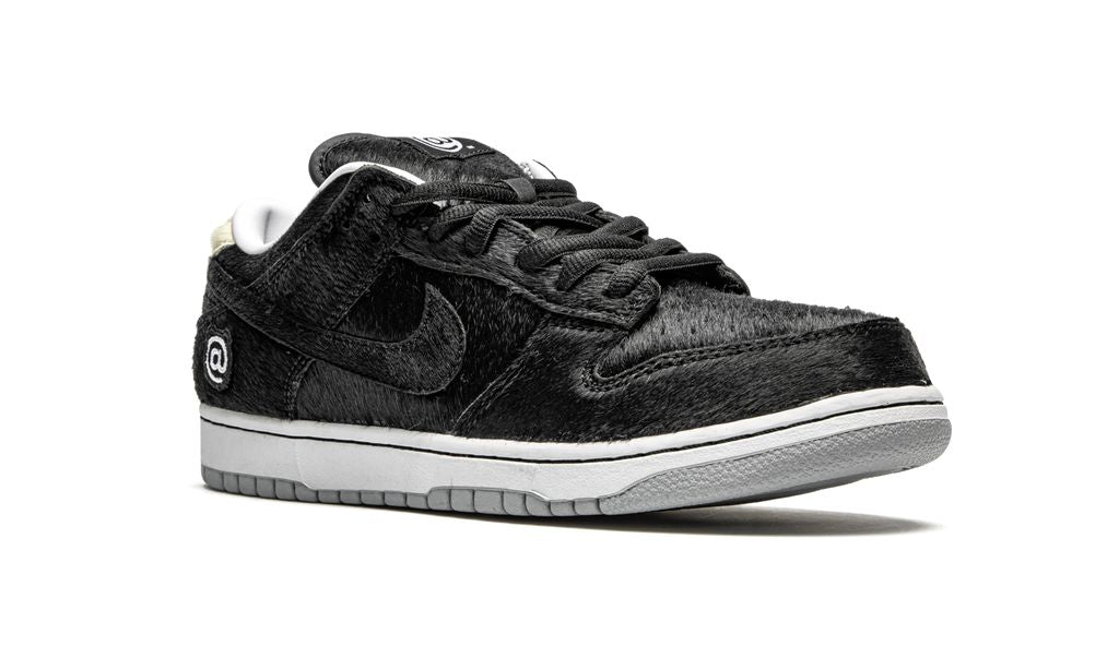 SB Dunk Low "Medicom Toy - BE@RBRICK" Keesef