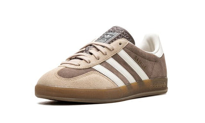 Adidas Gazelle Indoor Earth Strata Magic Beige Adidas Gazelle Indoor Core Black Keesef