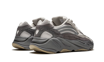 Adidas Yeezy Boost 700 Tephra Adidas Yeezy Boost 700 Tephra Keesef