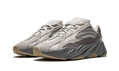 Adidas Yeezy Boost 700 Tephra Adidas Yeezy Boost 700 Tephra Keesef