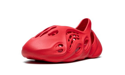 Adidas Yeezy Foam RNNR Vermillion Adidas Yeezy Foam Ararat Keesef