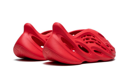 Adidas Yeezy Foam RNNR Vermillion Adidas Yeezy Foam Ararat Keesef