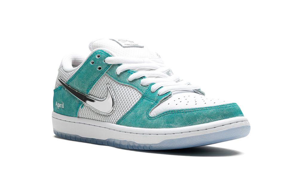 April Skateboards x Nike SB Dunk Low Turbo Green Keesef