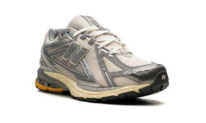 New Balance 1906R "Metallic Silver Yellow" Keesef 