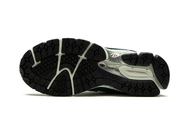 New Balance 1906R "Nightwatch Green" Keesef 