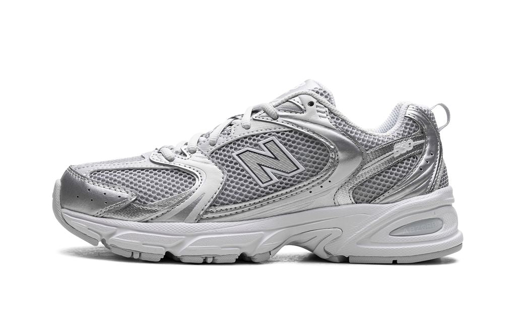 New Balance 530 Moonbeam Silver Metallic ASICS Gel-NYC Oatmeal Obsidian Grey Keesef