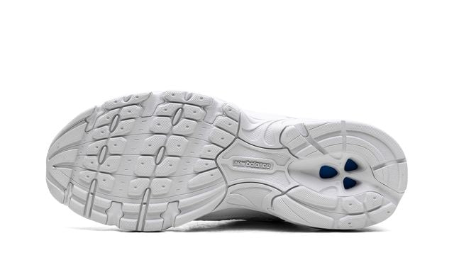 New Balance 530 Triple White New Balance 530 White Silver Navy Keesef