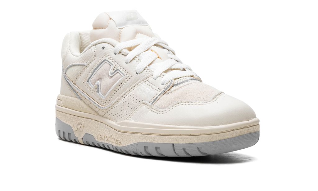 New Balance 550 White / Cream New Balance 550 Purple White Keesef