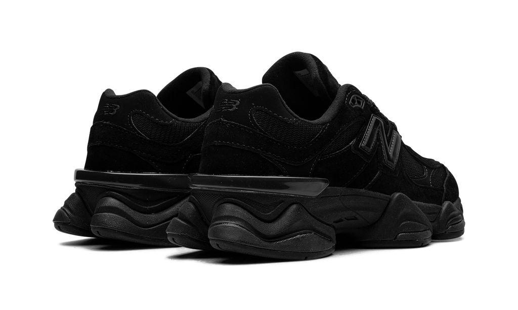 New Balance 9060 Triple Black New Balance 9060 Keesef