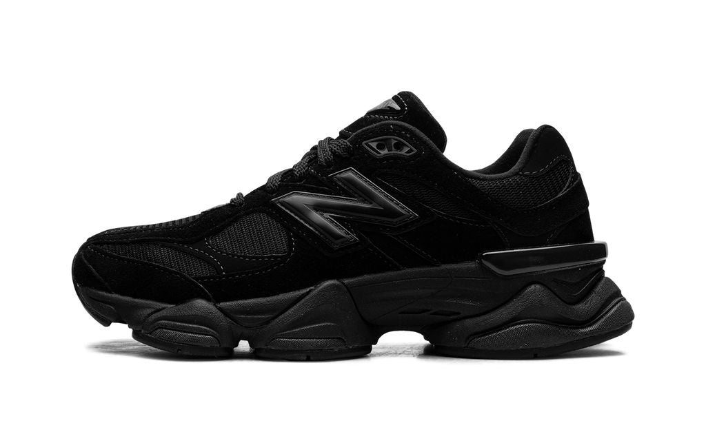 New Balance 9060 Triple Black New Balance 9060 Keesef