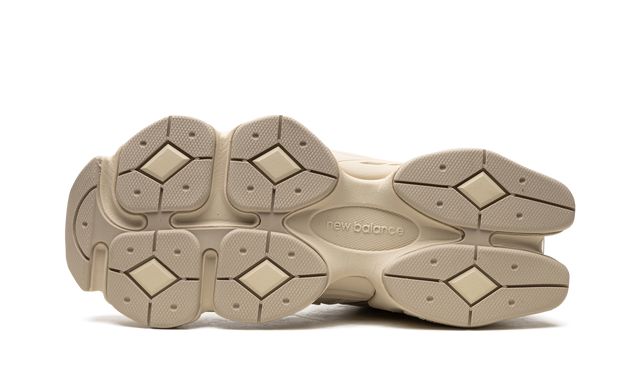 New Balance 9060 Turtledove Black Silver Metallic Keesef