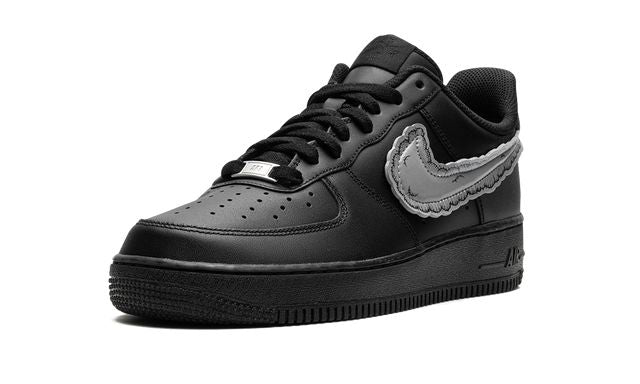 Nike Air Force 1 Low "KAWS x Sky High Farms - Black" Keesef 