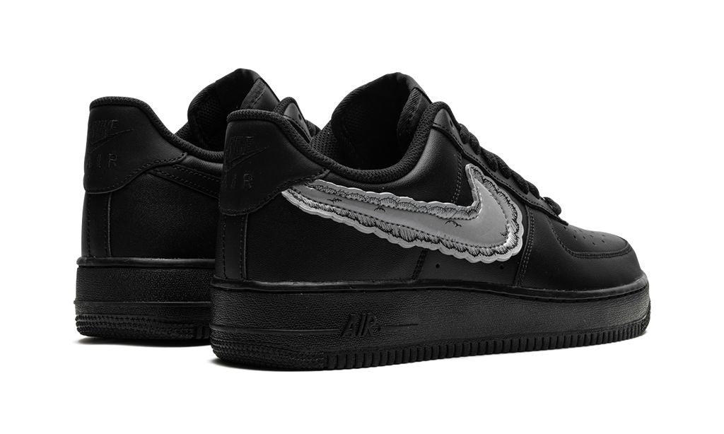 Nike Air Force 1 Low "KAWS x Sky High Farms - Black" Keesef 