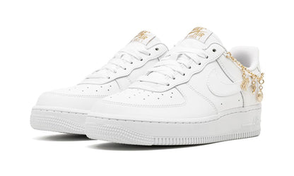 Nike Air Force 1 Low LX White Pendant Nike Air Force 1 Low LX White Pendant Keesef