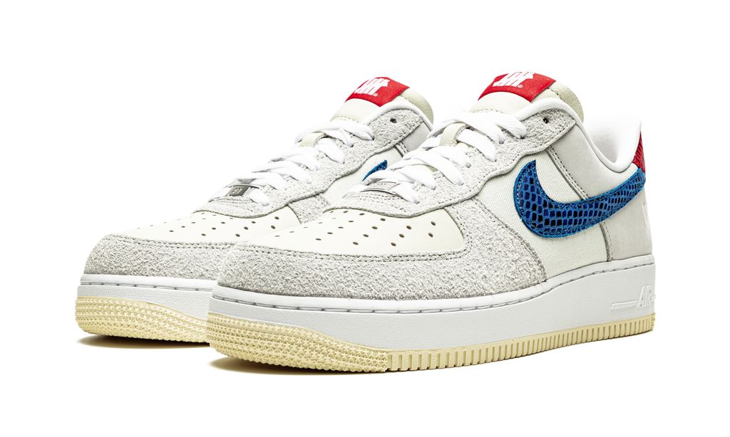 Nike Air Force 1 Low SP Undefeated 5 On It Dunk vs. AF1 Keesef