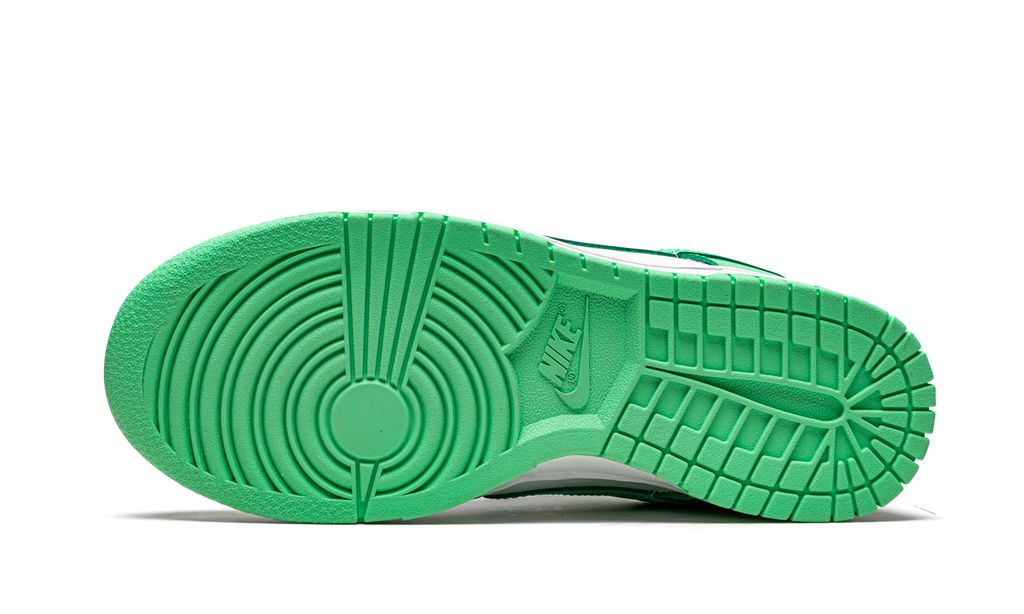 Nike Dunk Low Green Glow Nike Dunk Low Green Glow Keesef