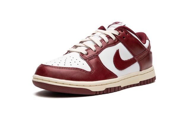 Nike Dunk Low PRM Vintage Team Red Nike Dunk Low PRM Vintage Team Red Keesef