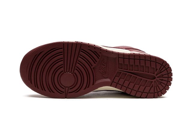 Nike Dunk Low PRM Vintage Team Red Nike Dunk Low PRM Vintage Team Red Keesef