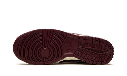 Nike Dunk Low Valentine’s Day Nike Dunk Low Valentine’s Day Keesef
