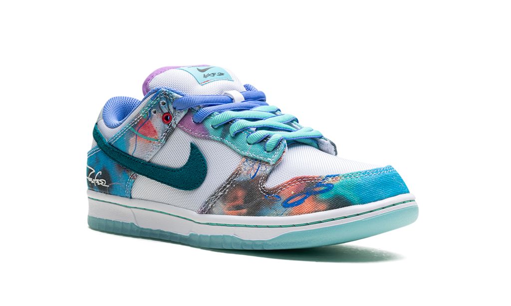Nike SB Dunk Low Futura Laboratories Bleached Aqua Keesef