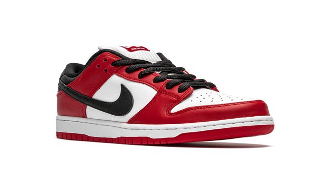 Nike SB Dunk Low J-Pack Chicago Nike SB Dunk Low J-Pack Chicago Keesef