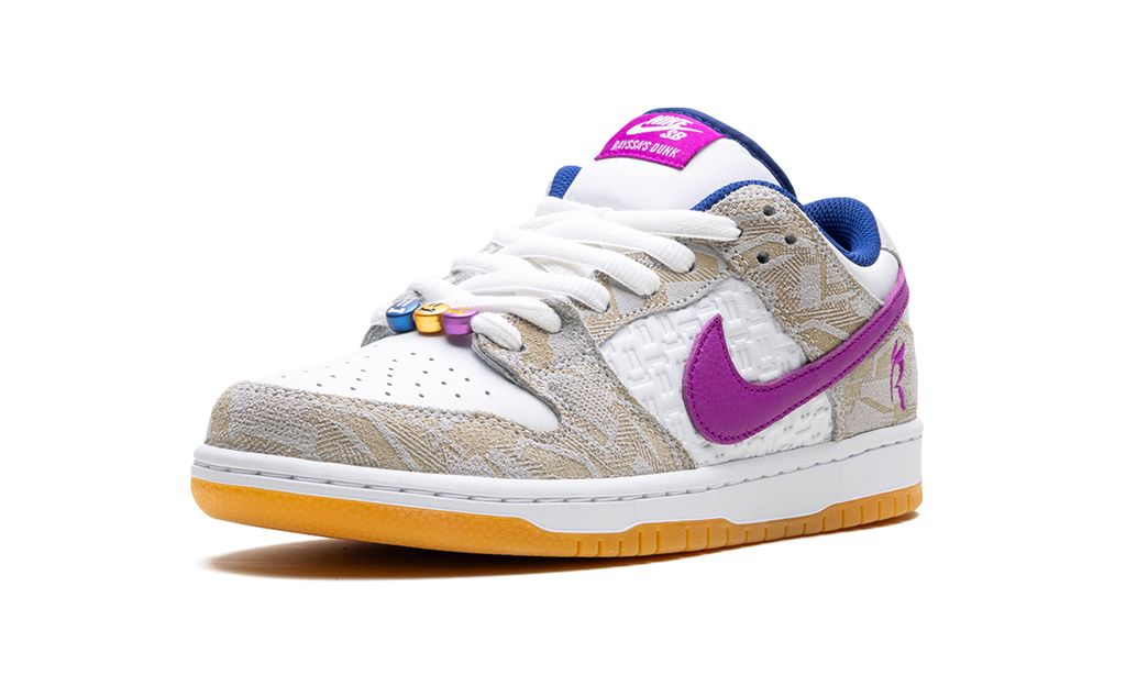 Nike SB Dunk Low Rayssa Leal Nike SB Dunk Low Rayssa Leal Keesef
