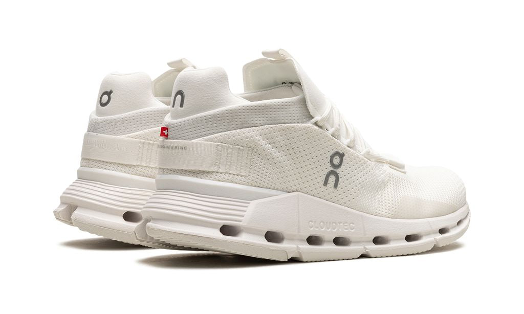 On Running Cloudnova Undyed-White Keesef