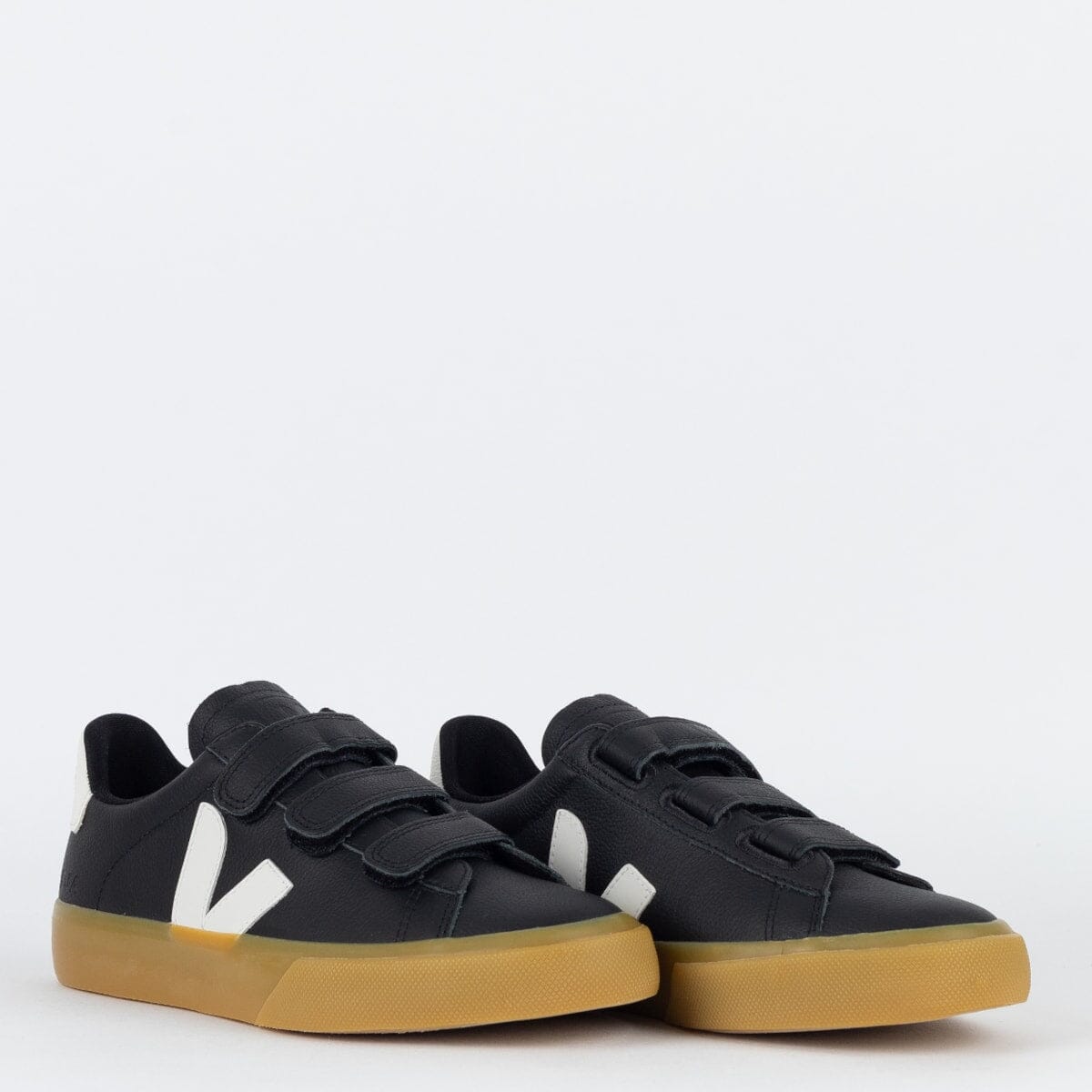 Vert Shoes Logo Chromefree Leather Black White Keesef